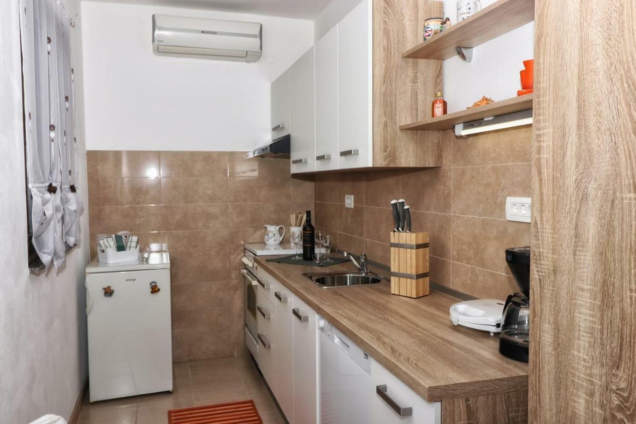 Apartment Edi Pula Ngoại thất bức ảnh