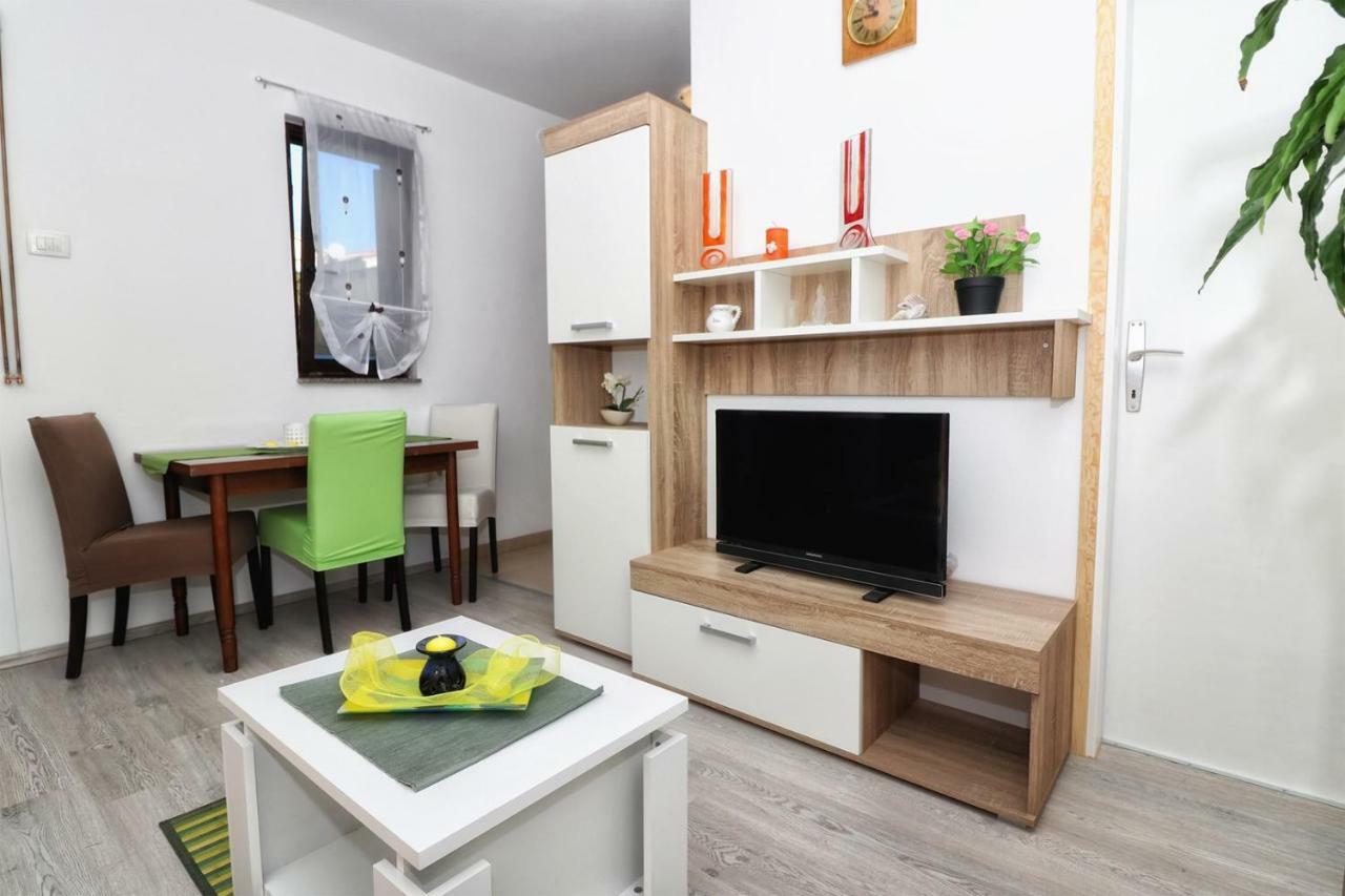Apartment Edi Pula Ngoại thất bức ảnh