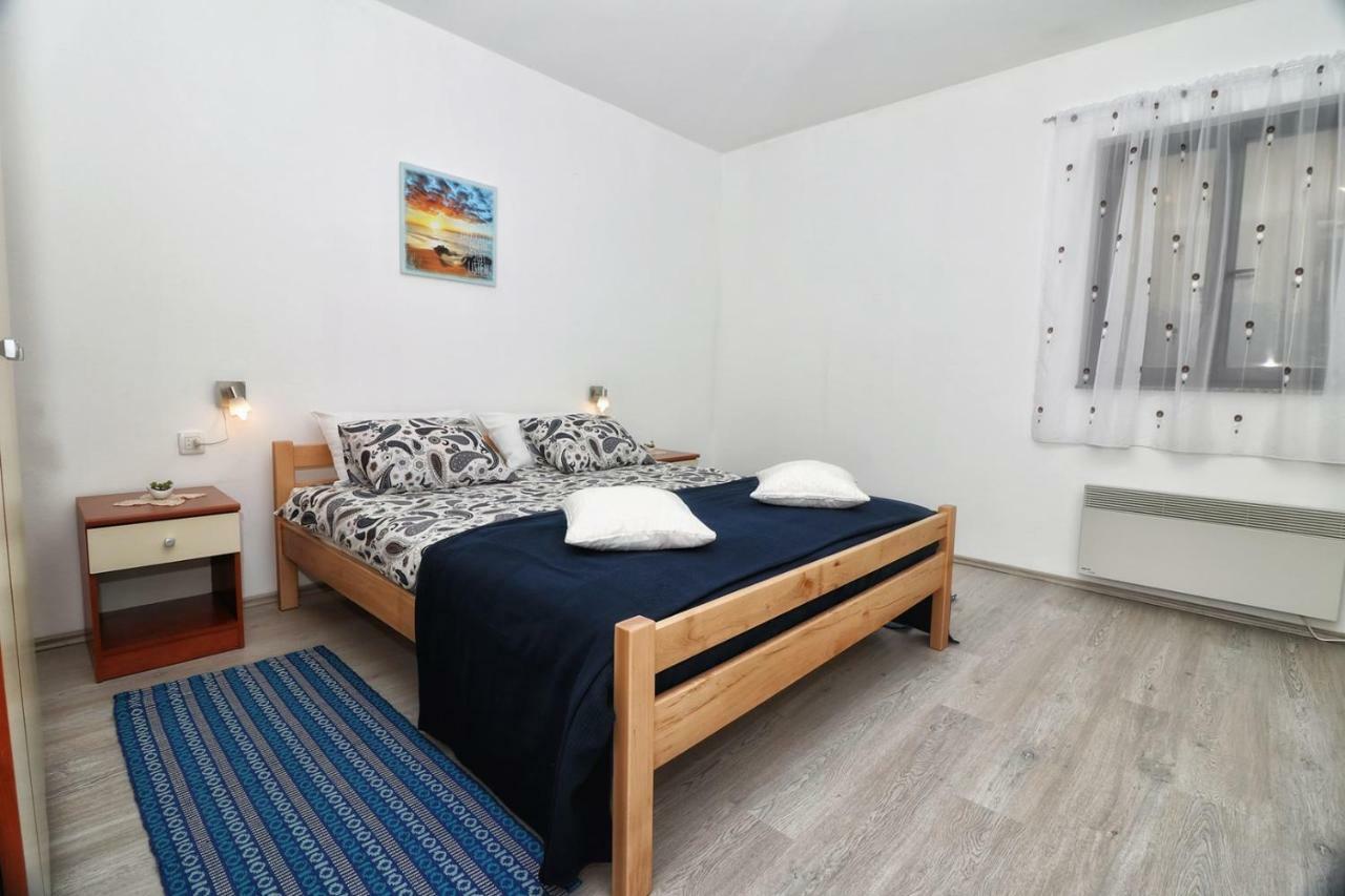 Apartment Edi Pula Ngoại thất bức ảnh